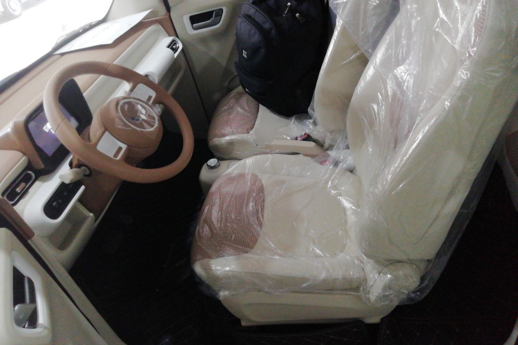 五菱汽车 宏光MINIEV 2024款 第三代 215km 青春版中控内饰19