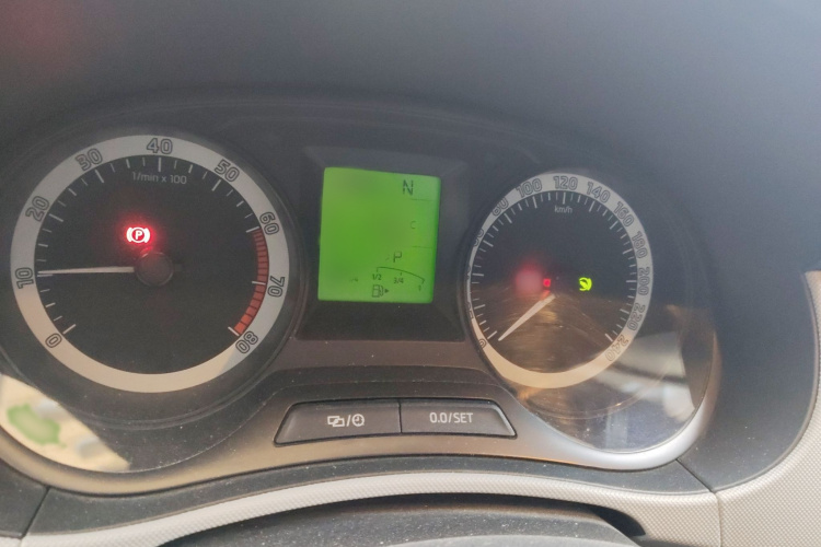 斯柯达 晶锐 2017款 1.4L 自动车享版局部细节14