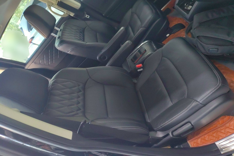 本田 艾力绅 2019款 2.0L 混动豪华版中控内饰41