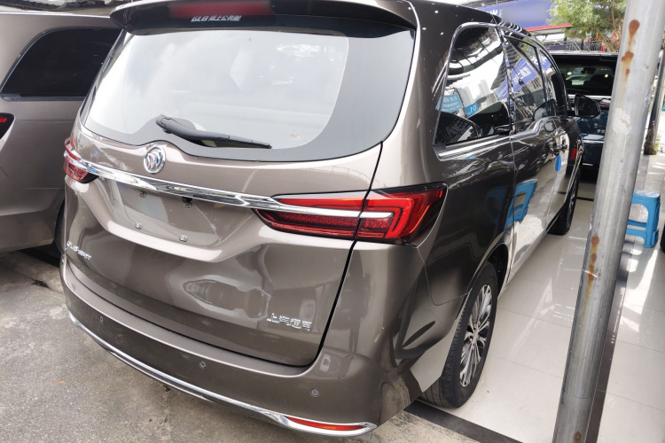 别克GL8 2021款 陆上公务舱 652T 舒适型车身外观6005