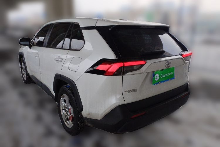 丰田 RAV4荣放 2023款 2.0L CVT两驱都市版车身外观5