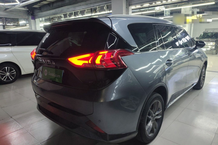 海马7X 2020款 1.6TGDI 自动豪华型车身外观7