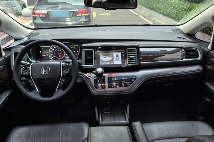 本田 艾力绅 2016款 2.4L 豪华版中控内饰7001