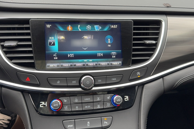 别克 君越 2018款 20T 精英型局部细节16