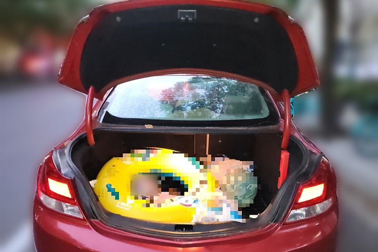 别克 君威 2012款 2.0L 舒适版局部细节23