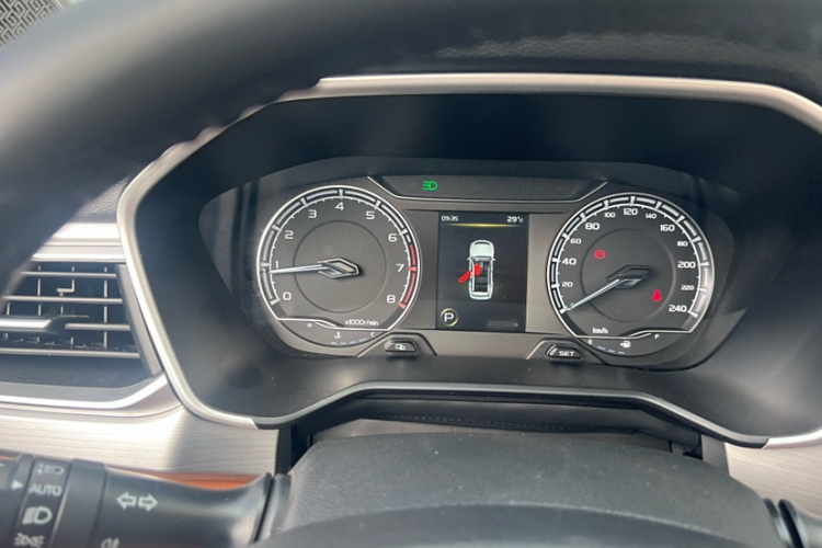 吉利汽车 远景X6 2020款 1.4T CVT尊贵型中控内饰7004