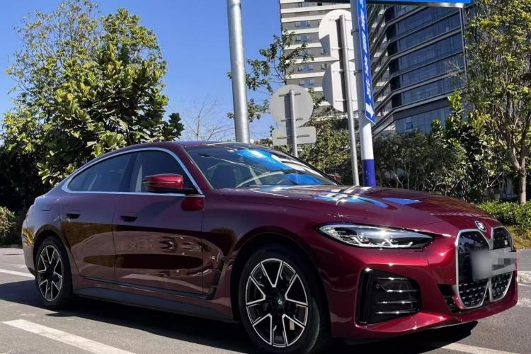 宝马i4 2023款 eDrive35车身外观6002