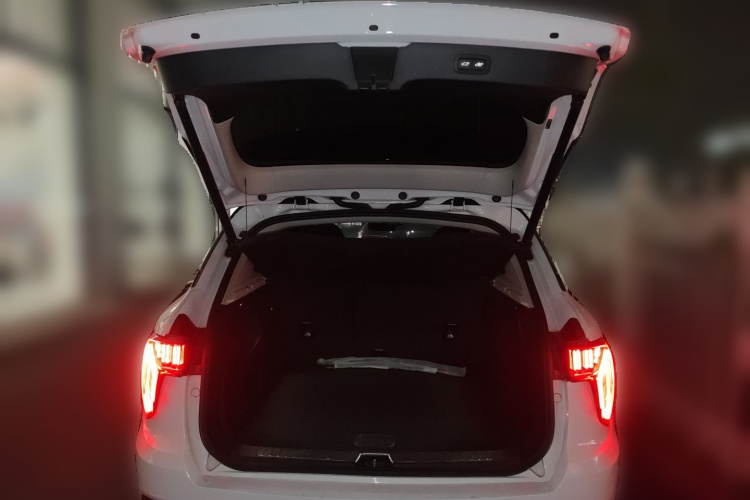 领克01 2017款 2.0T 四驱劲Pro版局部细节23