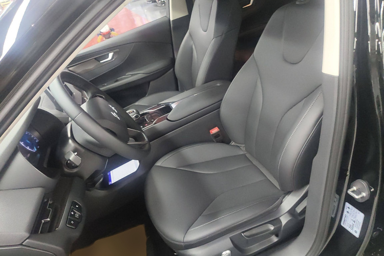 红旗E-QM5 2022款 431km 充电乐享版局部细节19