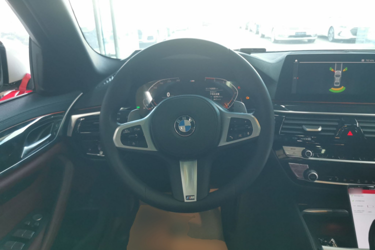 宝马5系 2020款 530Li 领先型 M运动套装中控内饰13