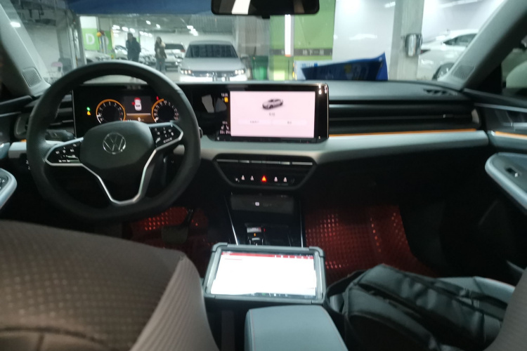 大众 2023款 凌渡L 280TSI DSG酷辣版中控内饰12