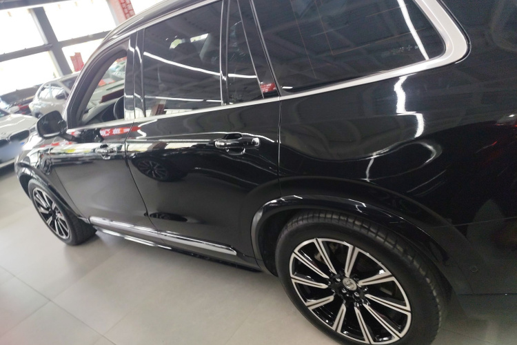 沃尔沃XC90新能源 2019款 E驱混动 T8 智尊版 7座 国VI车身外观6003