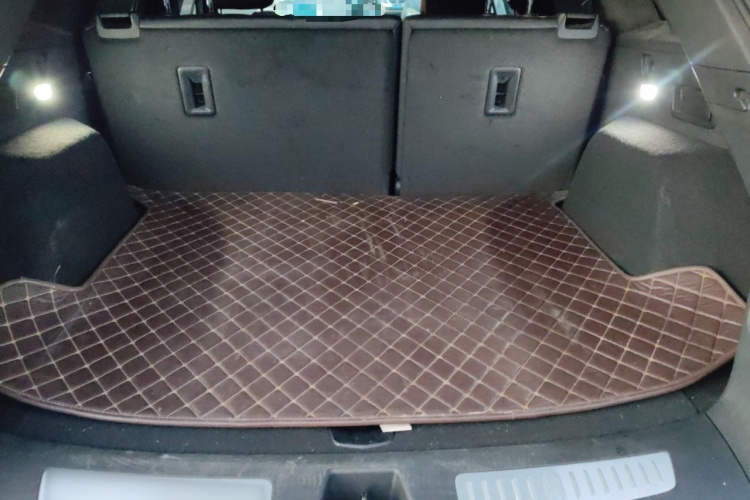 凯迪拉克XT5 2020款 改款 28T 豪华型中控内饰23