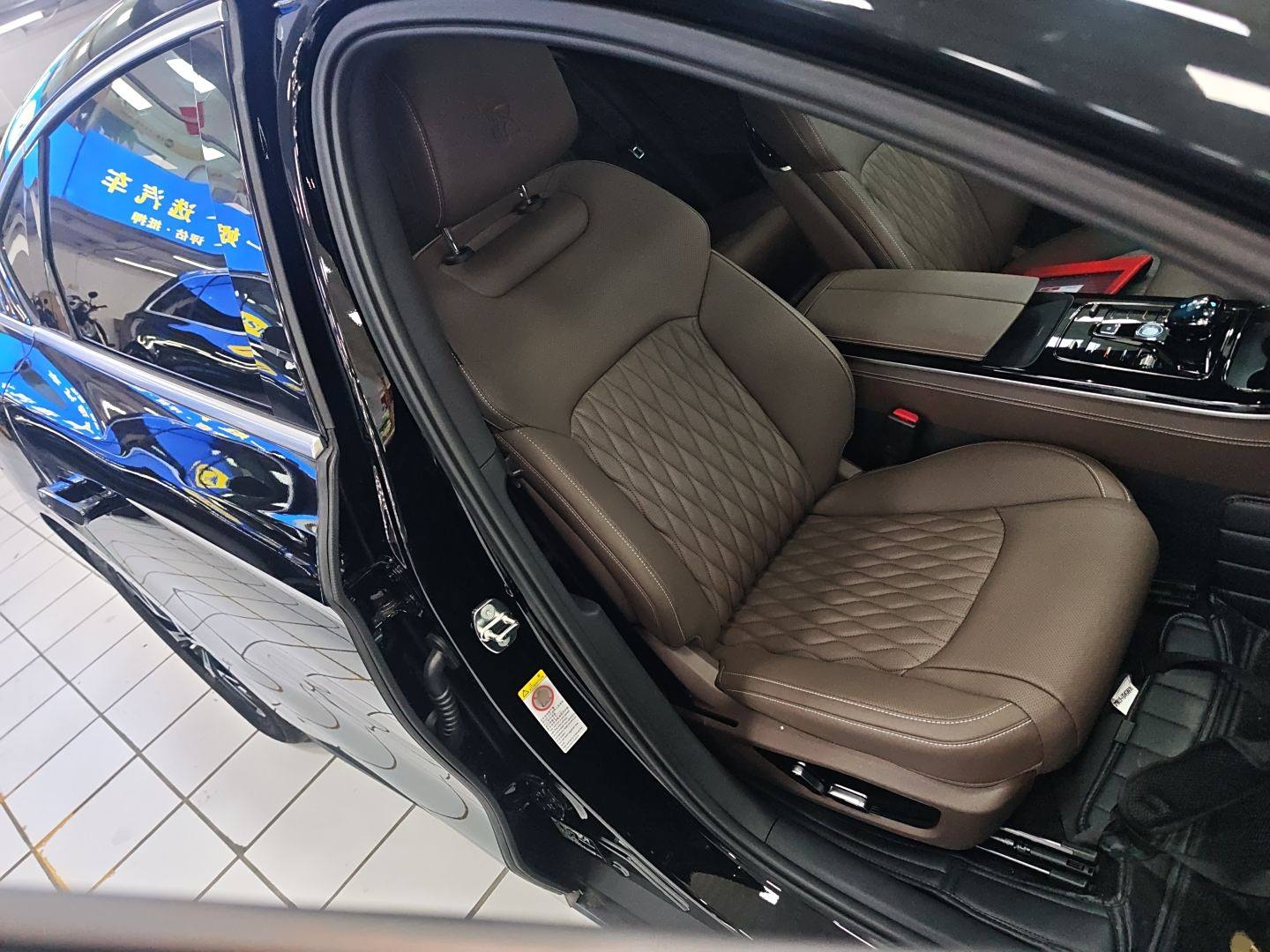 比亚迪 汉 2024款 DM-i 荣耀版 121KM 精英型