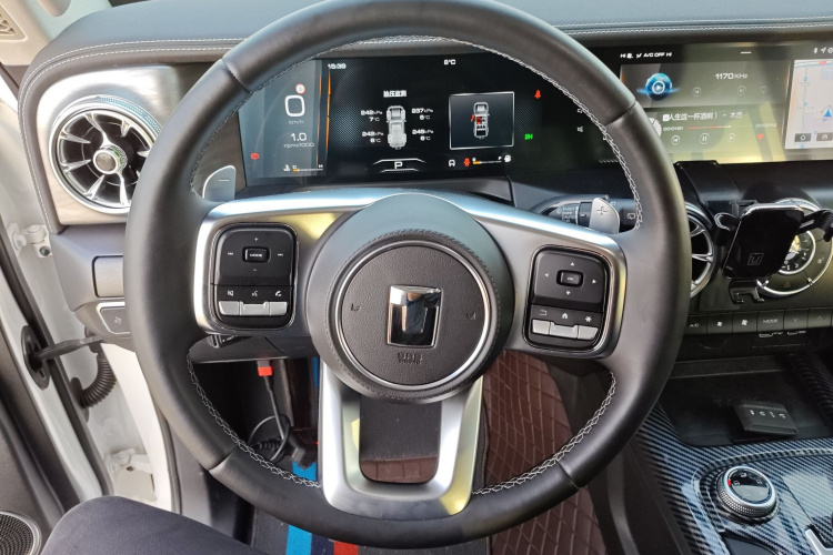 坦克300 2024款 2.0T 征服者中控内饰13