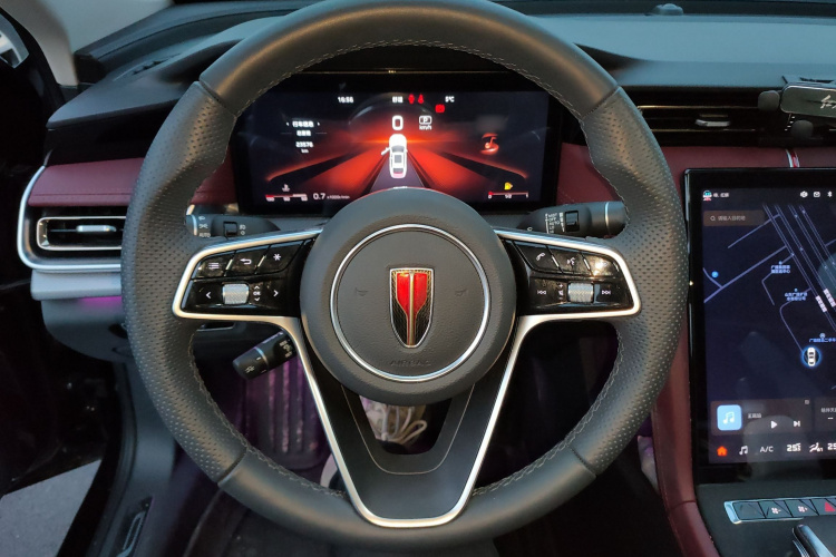 红旗H5 2024款 2.0T 自动智联旗畅版中控内饰13