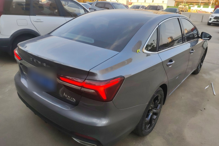 荣威i6 MAX 2020款 300TGI 自动爽酷天幕版车身外观7