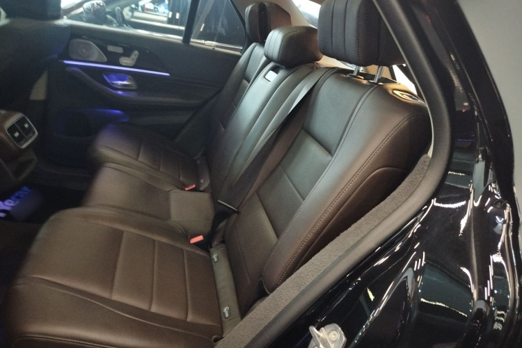 奔驰GLE 2020款 改款 GLE 350 4MATIC 时尚型中控内饰7004