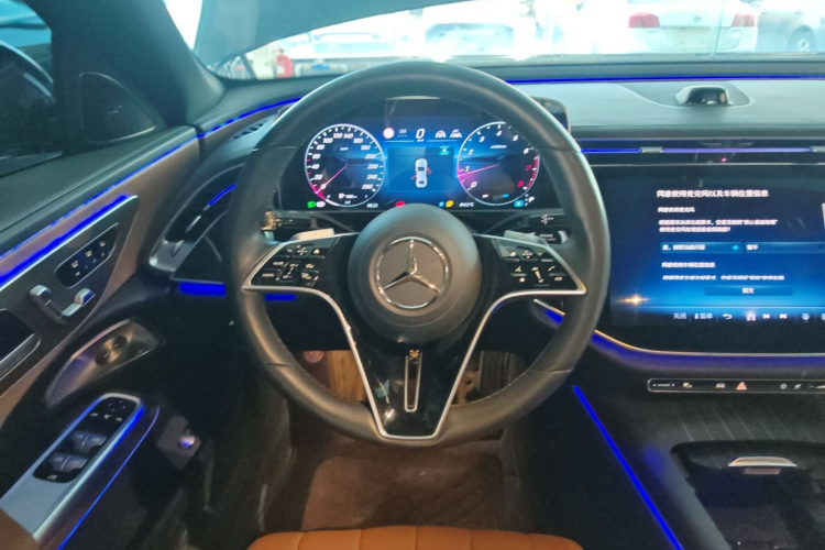 奔驰E级 2024款 E 300 L 豪华型局部细节13