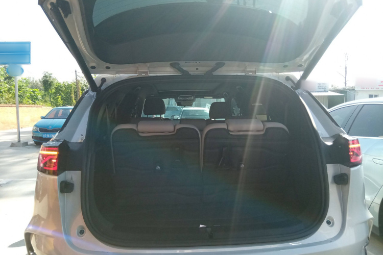 比亚迪 唐新能源 2025款 智驾版 DM-i 115KM 尊荣型局部细节23