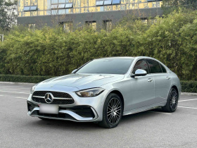 奔驰C级 2023款 改款二 C 260 L 运动版