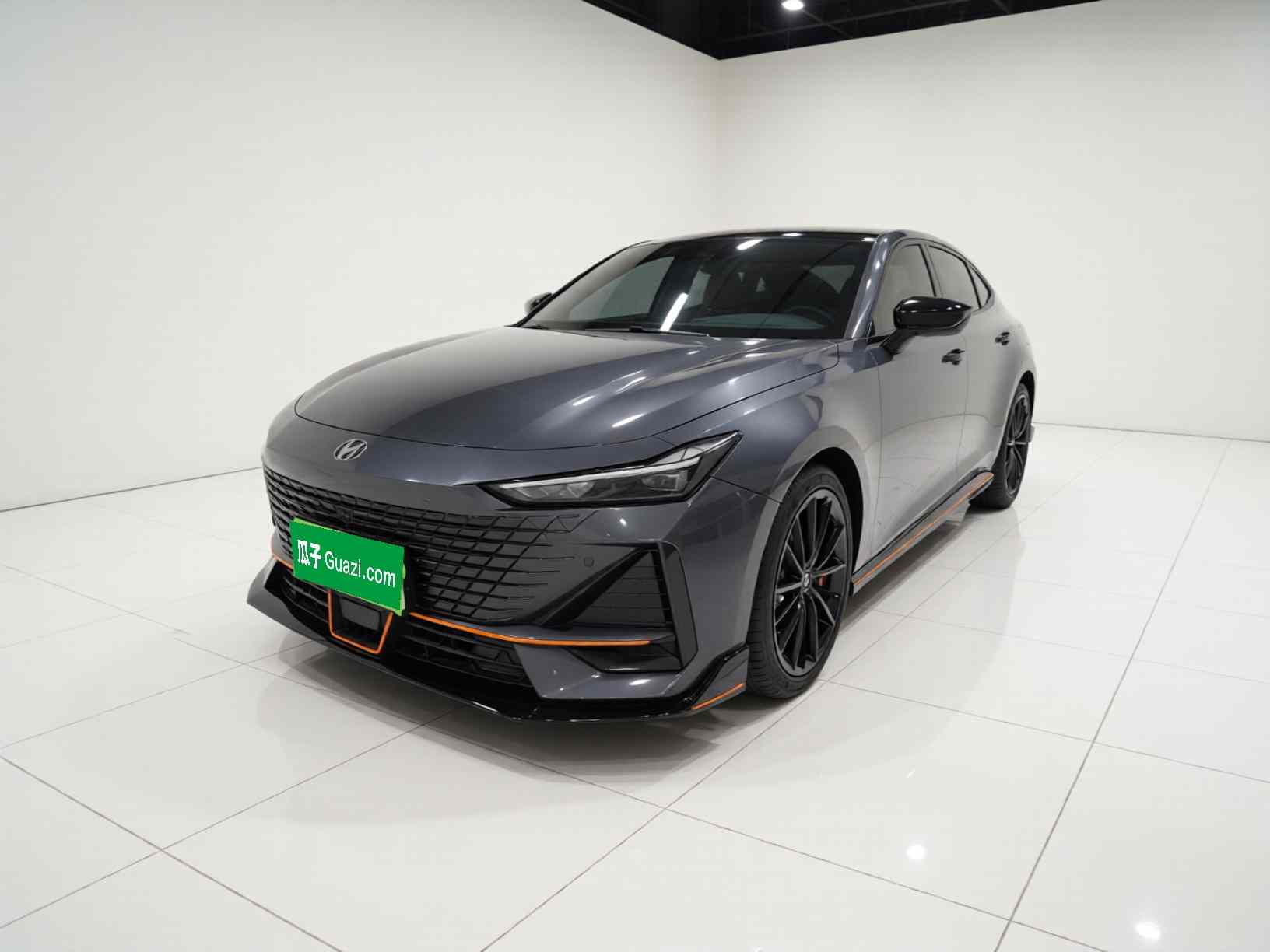 长安UNI-V 2023款 1.5T 运动版(1)