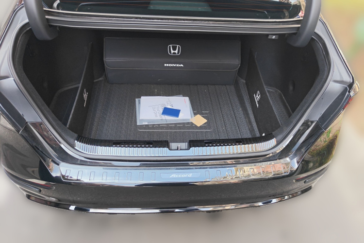 本田 雅阁 2025款 260TURBO 豪华版中控内饰23