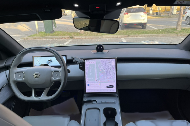 蔚来ET5T 2023款 75kWh Touring中控内饰7002