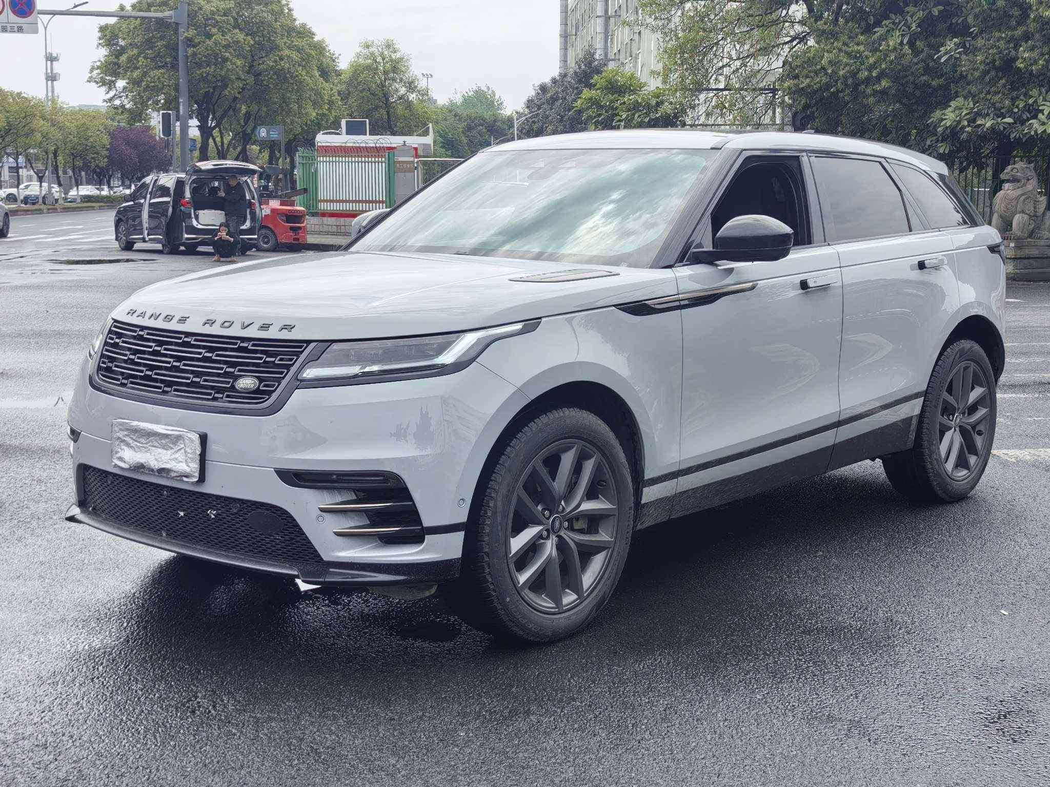 路虎 揽胜星脉 2024款 Dynamic SE(1)