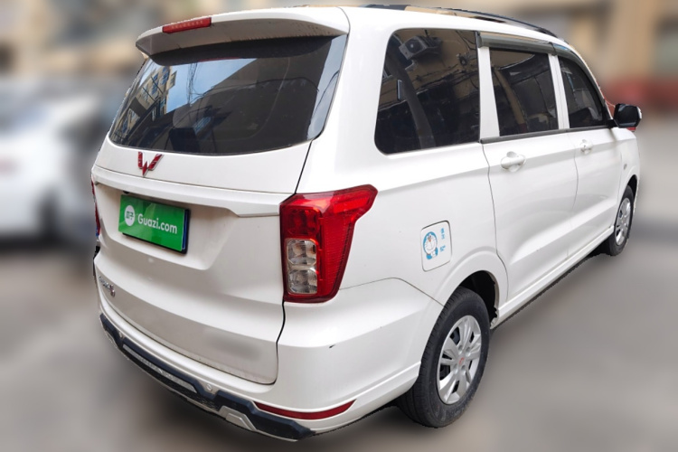 五菱汽车 五菱宏光 2021款 1.5L改款 S标准型 电动助力LAR车身外观6005