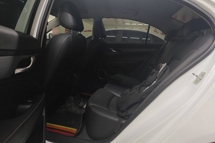 吉利汽车 帝豪 2021款 UP 1.5L CVT舒适型中控内饰21