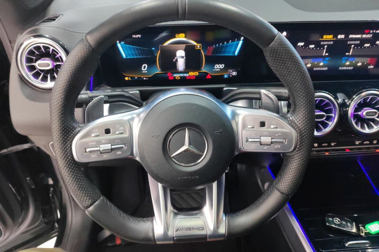 奔驰GLB AMG 2021款 AMG GLB 35 4MATIC中控内饰13