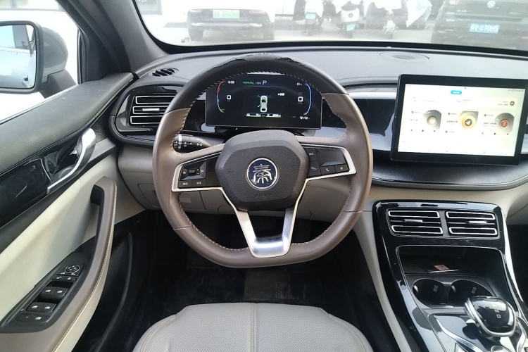 比亚迪 秦PLUS 2023款 冠军版 DM-i 55KM领先型中控内饰13