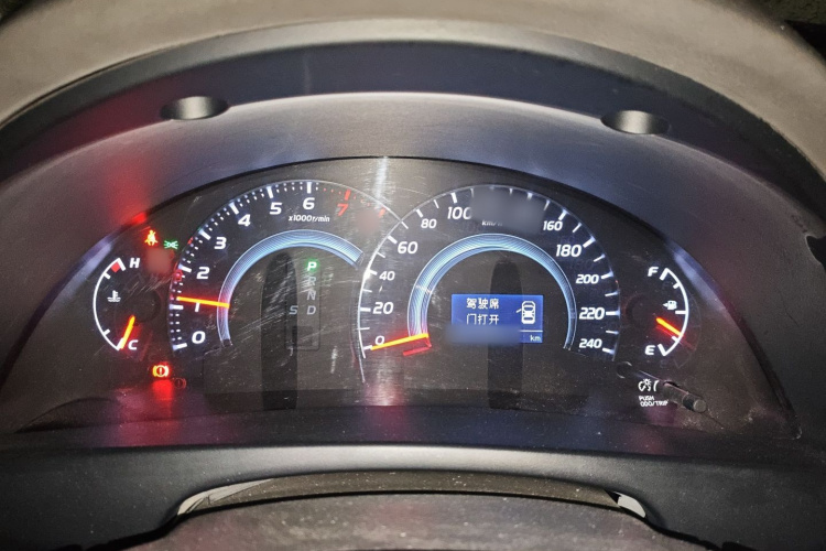 丰田 凯美瑞 2010款 240G 豪华版局部细节14