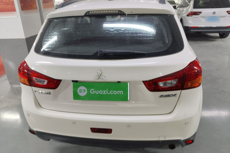 三菱 劲炫ASX 2013款 2.0L CVT两驱精英版车身外观6