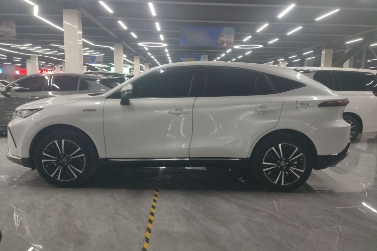 丰田 威飒 2023款 2.5L智能电混双擎 两驱尊贵版车身外观4