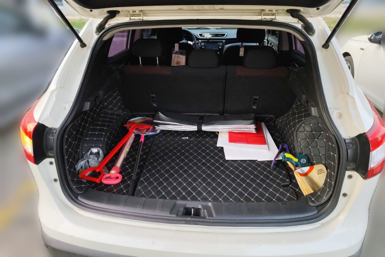 日产 逍客 2016款 2.0L CVT精英版局部细节23