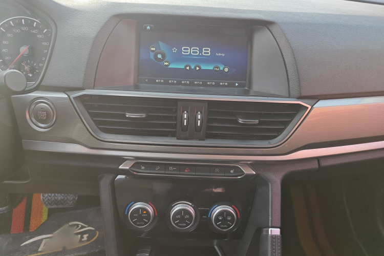 哈弗H6 2018款 红标 运动版 1.5T 自动两驱精英型局部细节16