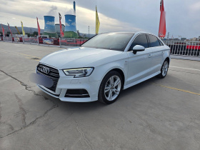 奥迪A3 2018款 30周年年型 Limousine 35 TFSI 时尚型