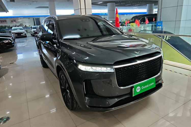 理想汽车 理想ONE 2020款 增程6座版车身外观3