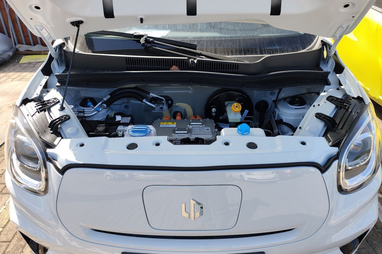 零跑汽车 零跑T03 2025款 310舒享版机舱底盘24