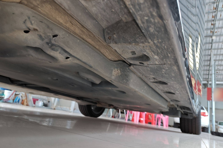 丰田 亚洲龙 2019款 双擎 2.5L XLE尊贵版 国VI局部细节9002