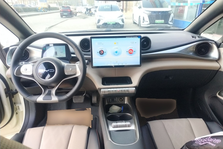 比亚迪 海豚 2023款 420km 自由版中控内饰12