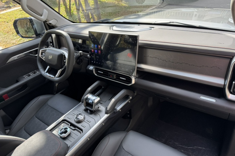 捷途旅行者 2023款 2.0T 四驱征服中控内饰7002