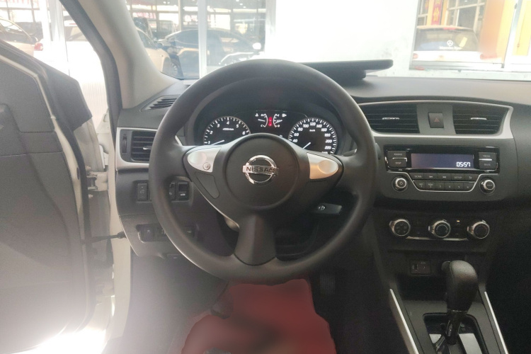 日产 轩逸 2024款 经典 1.6XE CVT舒适版局部细节13