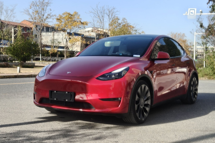 特斯拉 Model Y 2022款 Performance高性能全轮驱动版车身外观1