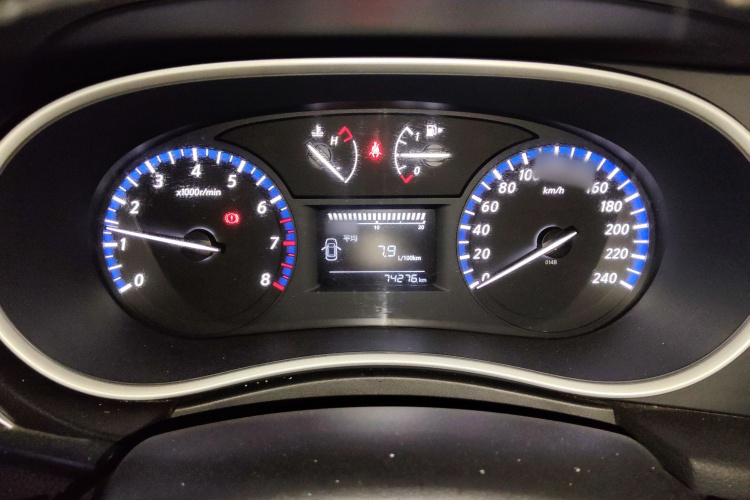 启辰T90 2017款 2.0L 手动风尚版局部细节14