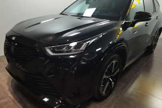 丰田 皇冠陆放 2022款 2.5L HEV四驱旗舰版