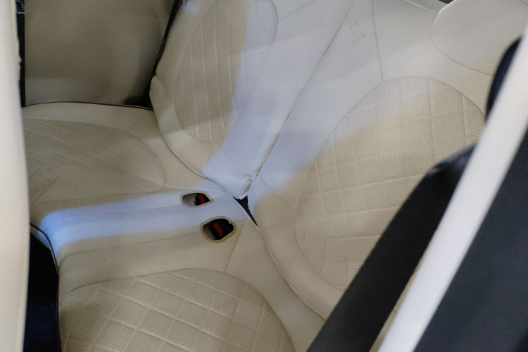 奔腾小马 2026款 222km 炫彩马中控内饰21