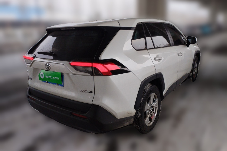 丰田 RAV4荣放 2023款 2.0L CVT两驱都市版车身外观7